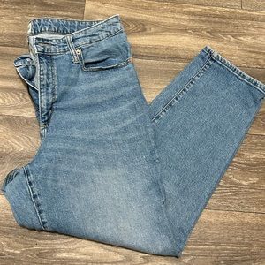 Universal thread Size 14W high rise slim straight jeans